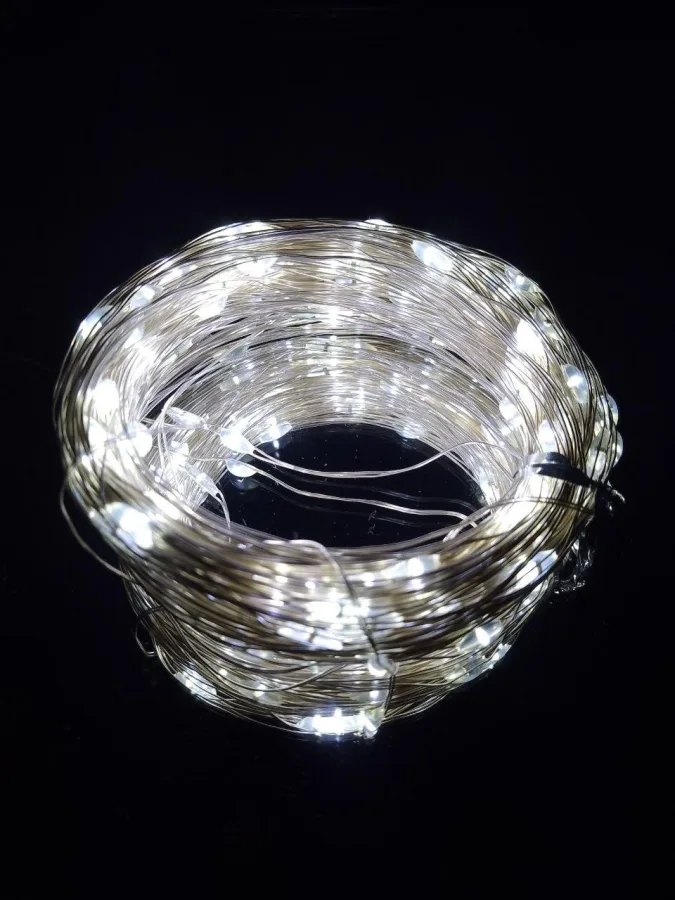 Guirlande USB "gouttes LED" 20 m, 200 LED, blanc froid, 8 modes + télécommande