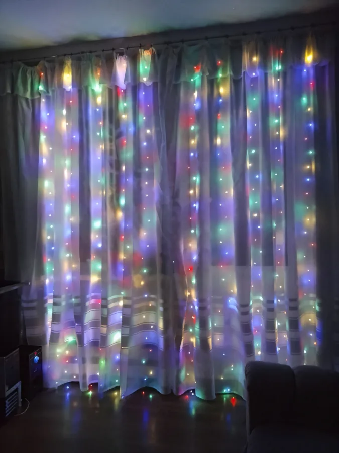 Cortina de luces 3x3 m, 300 LED, multicolor, "gotas de LED" de USB, 8 modos + control remoto