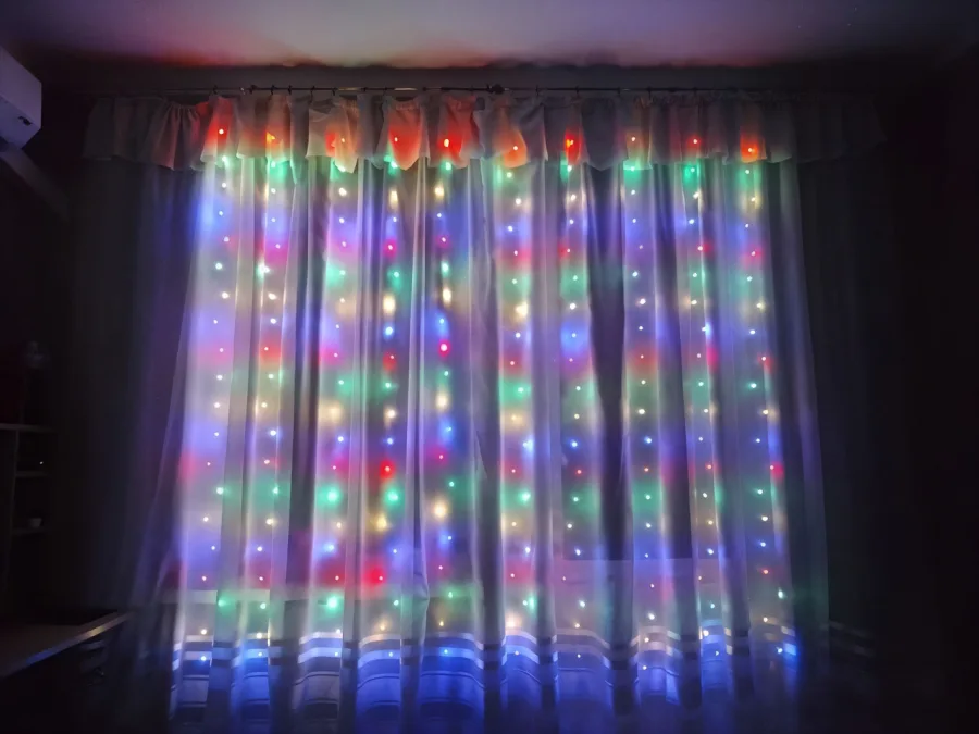 Cortina de luces 3x2 m, 200 LED, multicolor, "gotas LED" de USB, 8 modos + control remoto