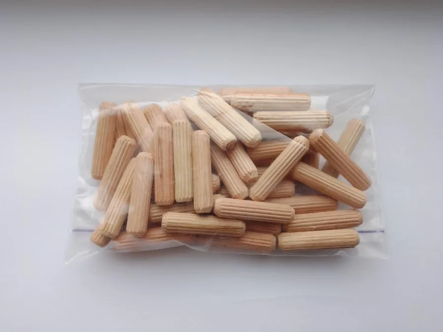 Holz-Möbel-Dübel (Zapfen) 8×35 mm, Verpackung 50 Stück — für die Möbelmontage