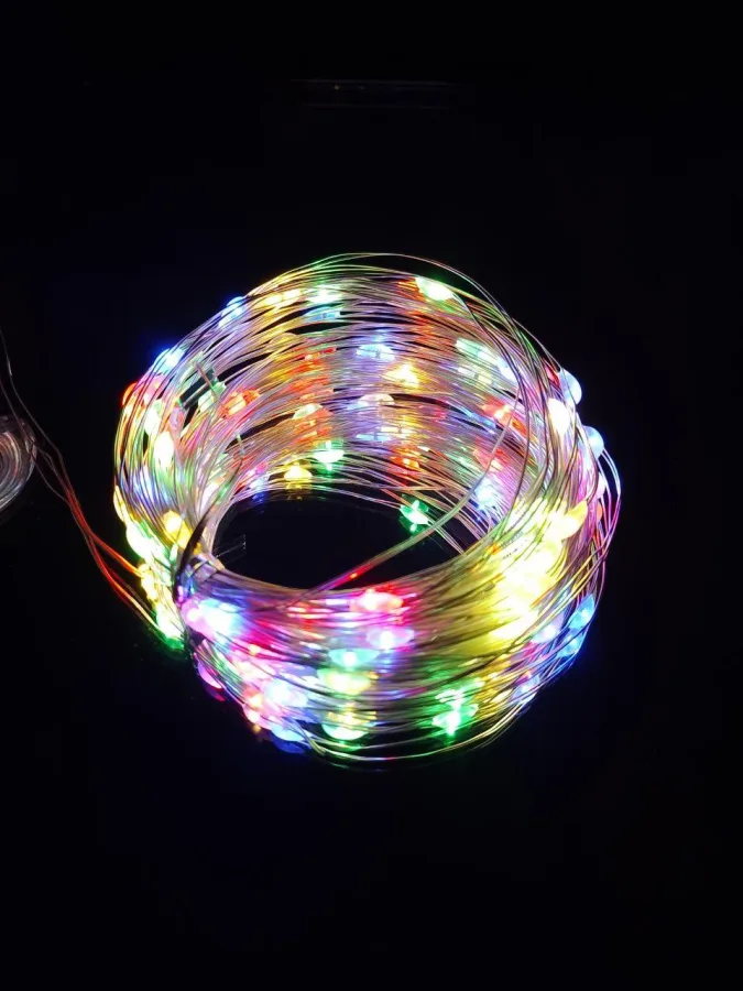 Guirnalda USB "gotas LED" 10 m, 100 LED, multicolor, 8 modos + control remoto